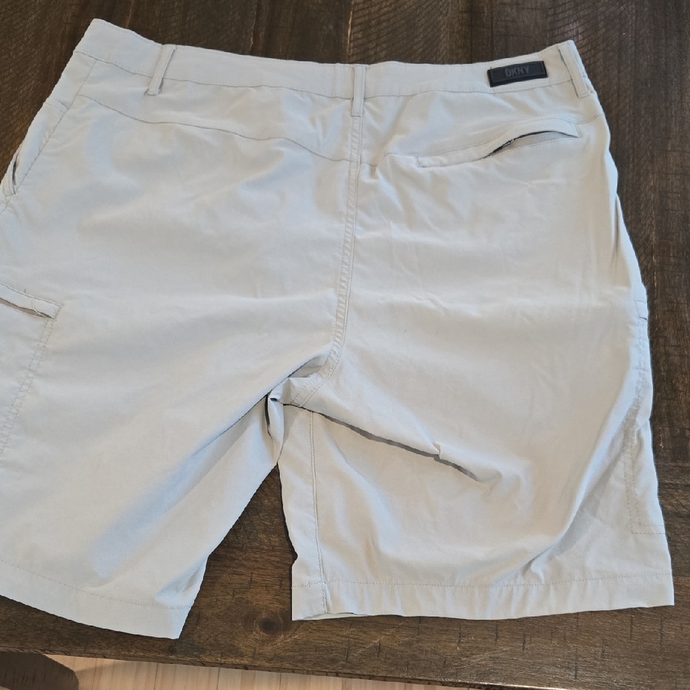 Dockers Men's Cargo Shorts in Light Gray
